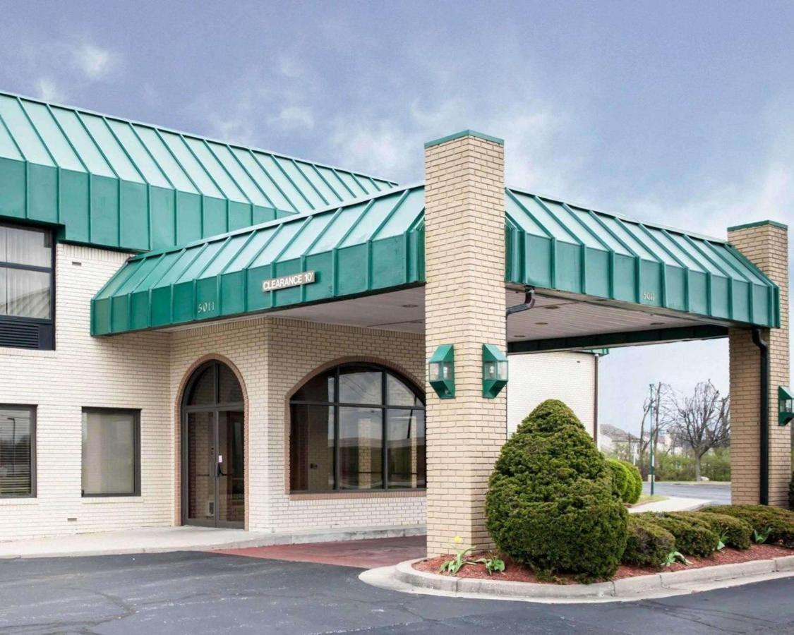 Quality Inn And Suites Indianapolis Exteriér fotografie