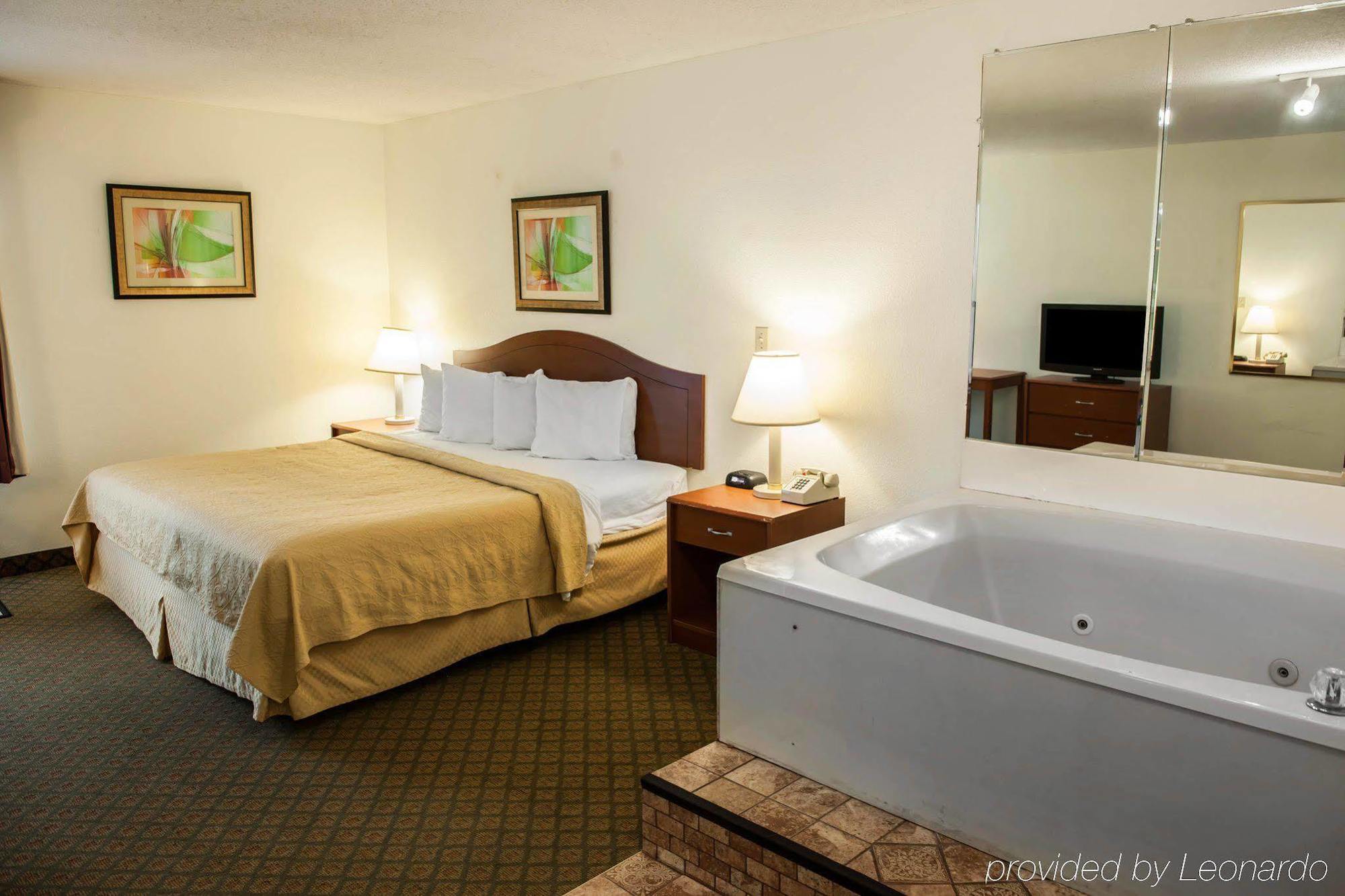 Quality Inn And Suites Indianapolis Exteriér fotografie