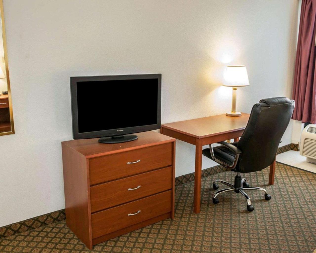Quality Inn And Suites Indianapolis Exteriér fotografie